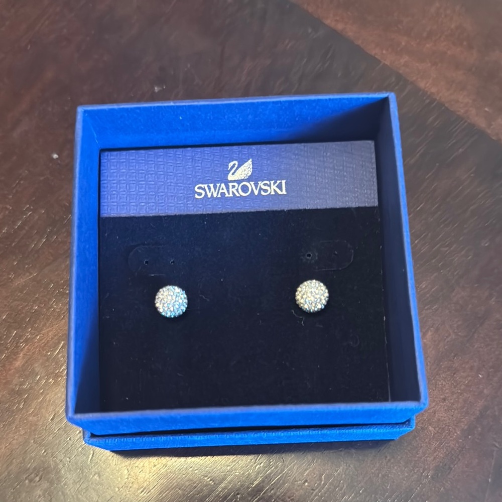 Swarovski Silver Stud Earrings Elegant Jewelry